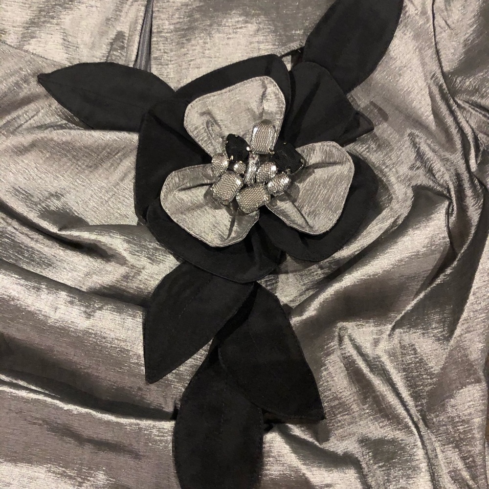 Fancy silver blouse - Picture 2 of 5